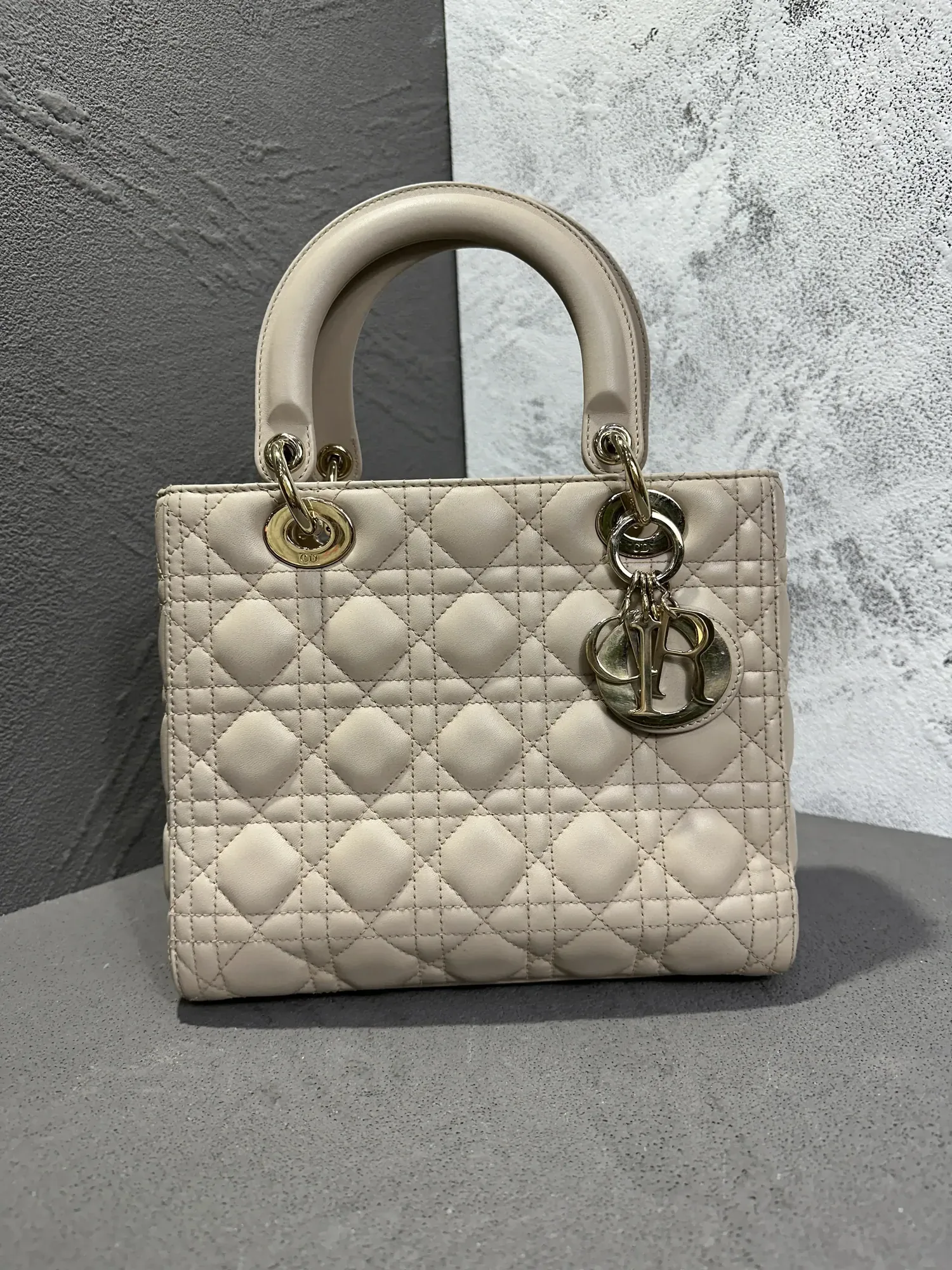 가방 - 디올 -염색 - 청바지 이염 레이디백 수선 후